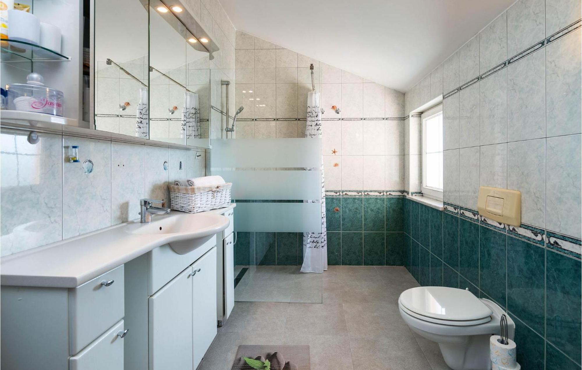 Gorgeous Home In Labin With Outdoor Swimming Pool 外观 照片